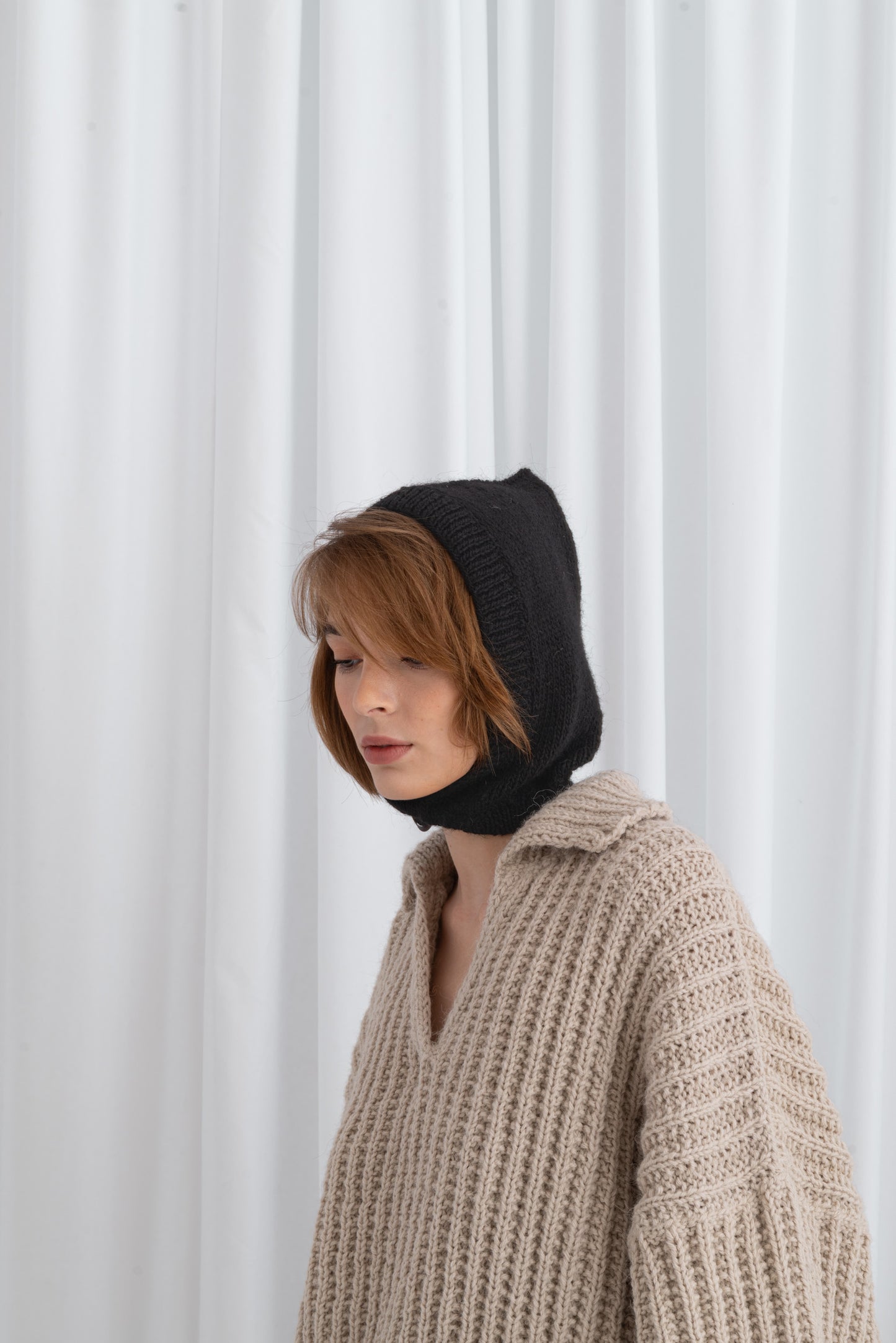Gotowy Kapturek Woolen Bonnet