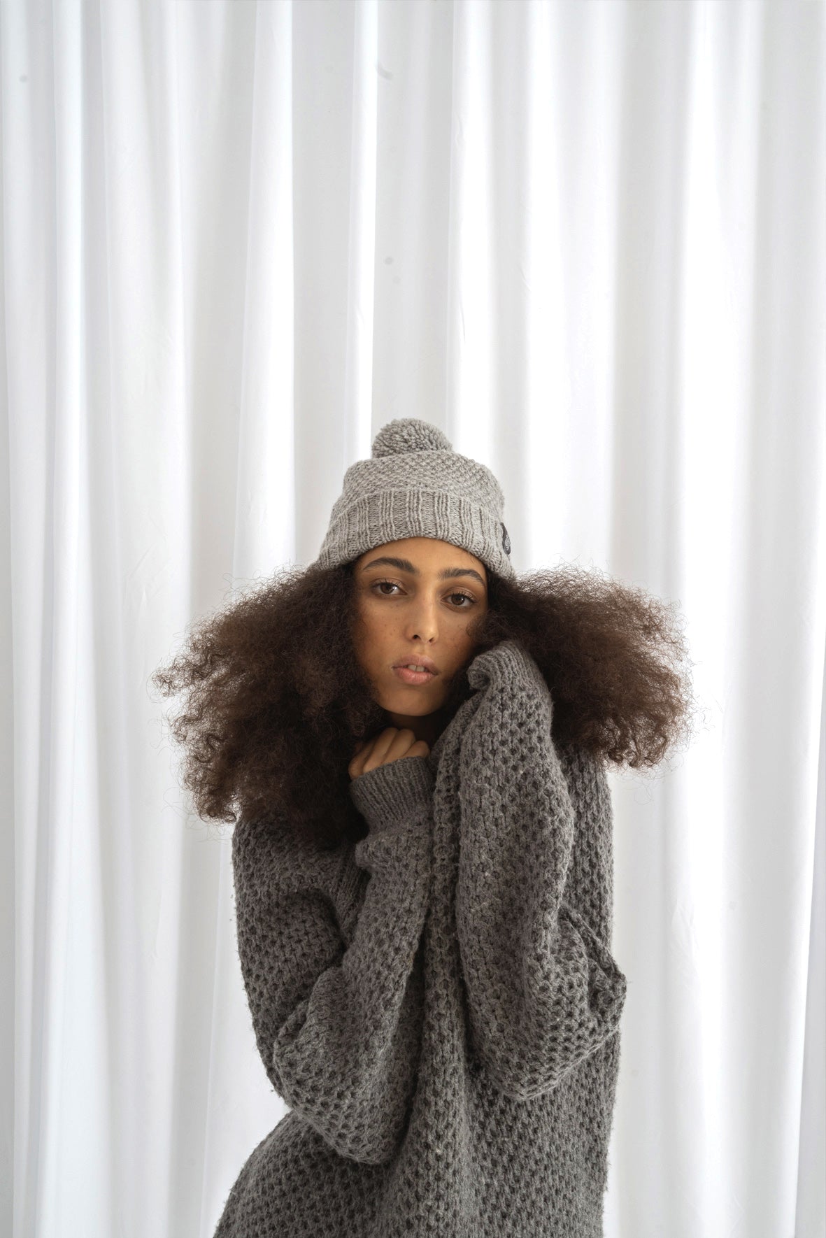 Czapka Knitted Pompom Beanie no. 2