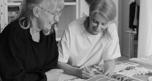 O sztuce ponadczasowego stylu, ubraniach bez metryki i ponadpokoleniowych trendach