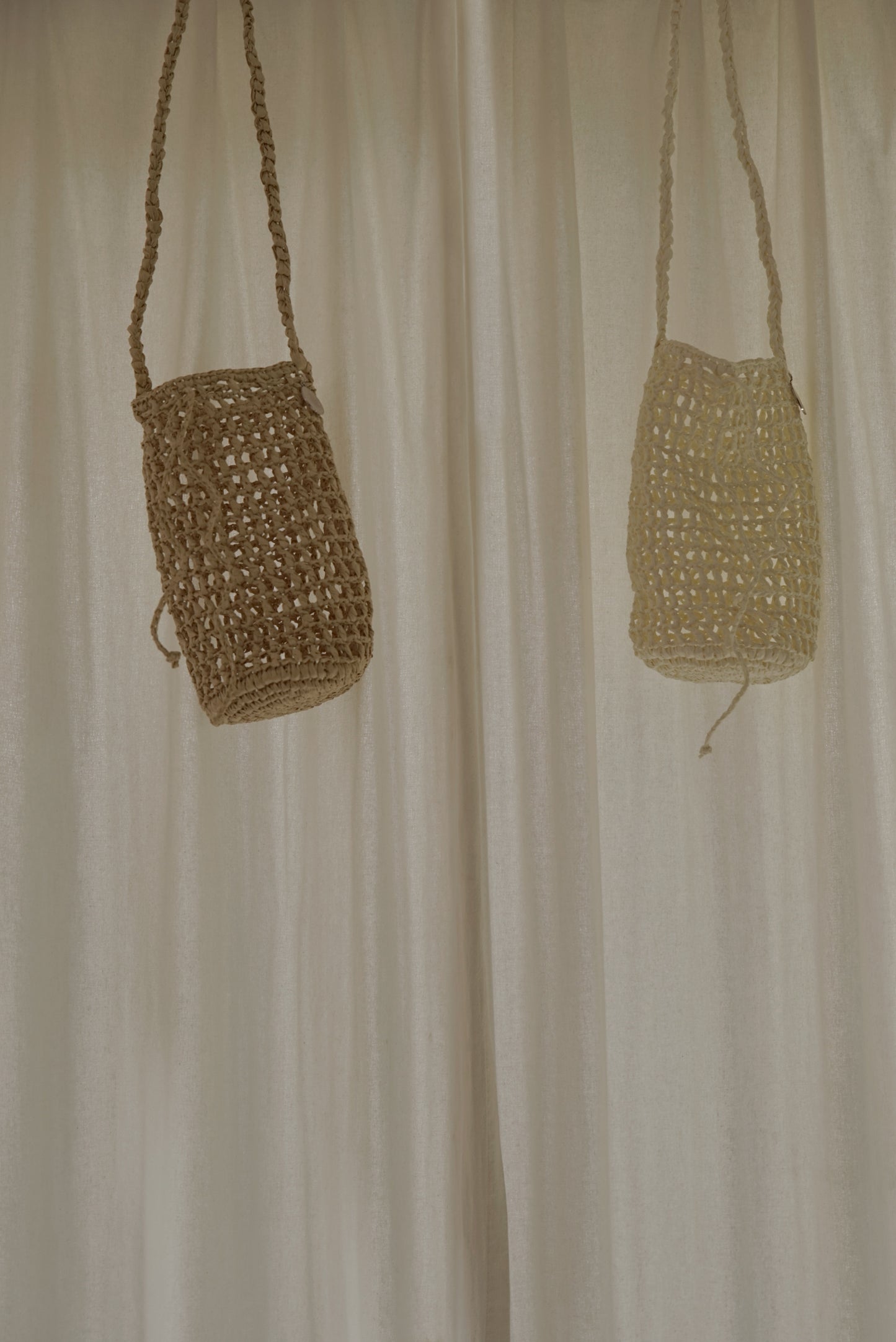 Mały Ażurowy Worek Raffia Basketbag